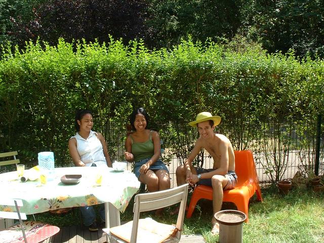 20040808 1430 03 barbec gasy